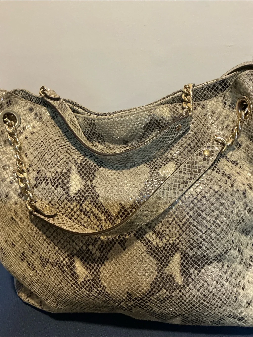 MICHAEL KORS JET SET BAG